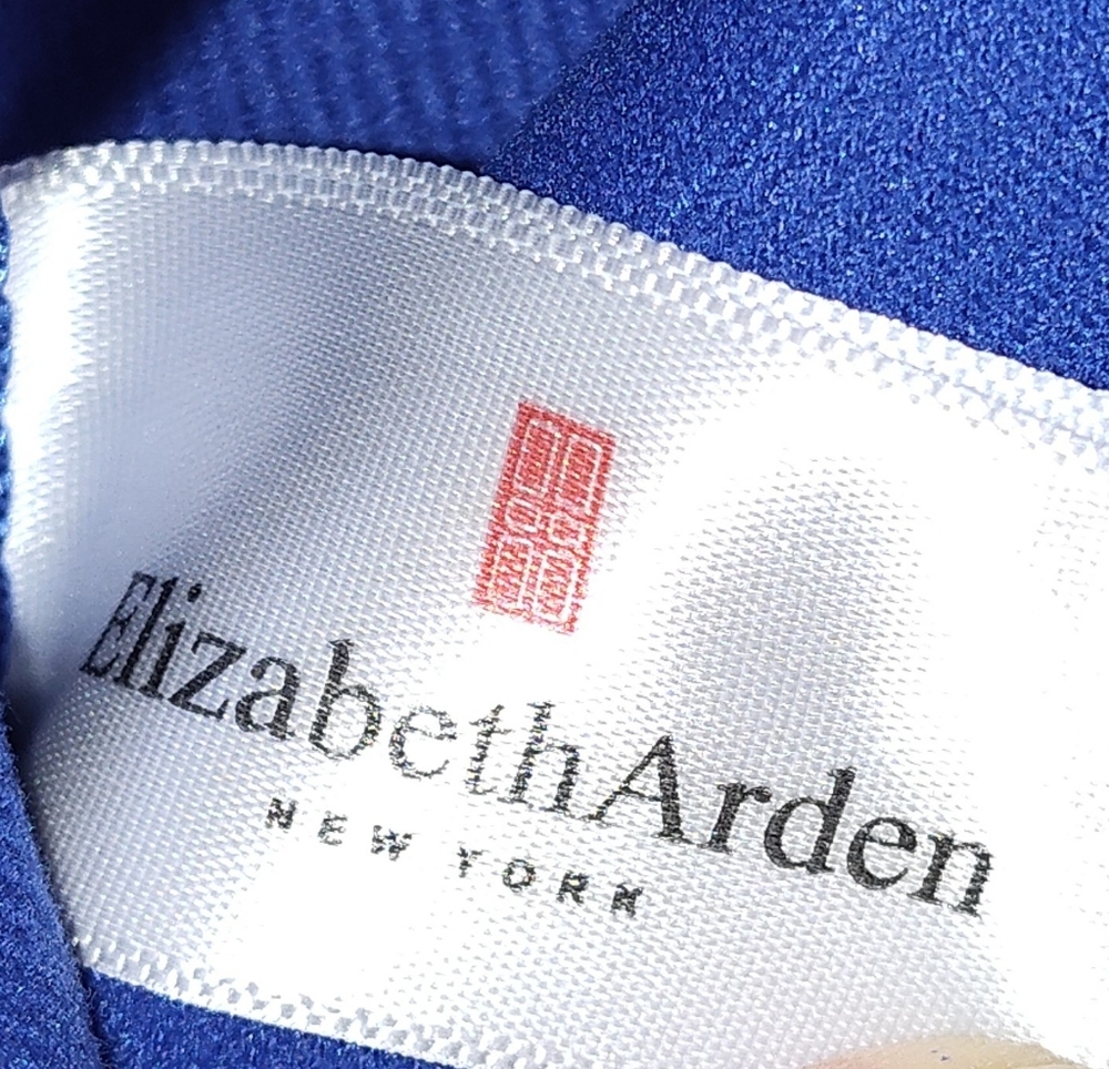 Elizabeth Arden Blue and Silver Clutch - Picture 9 of 12